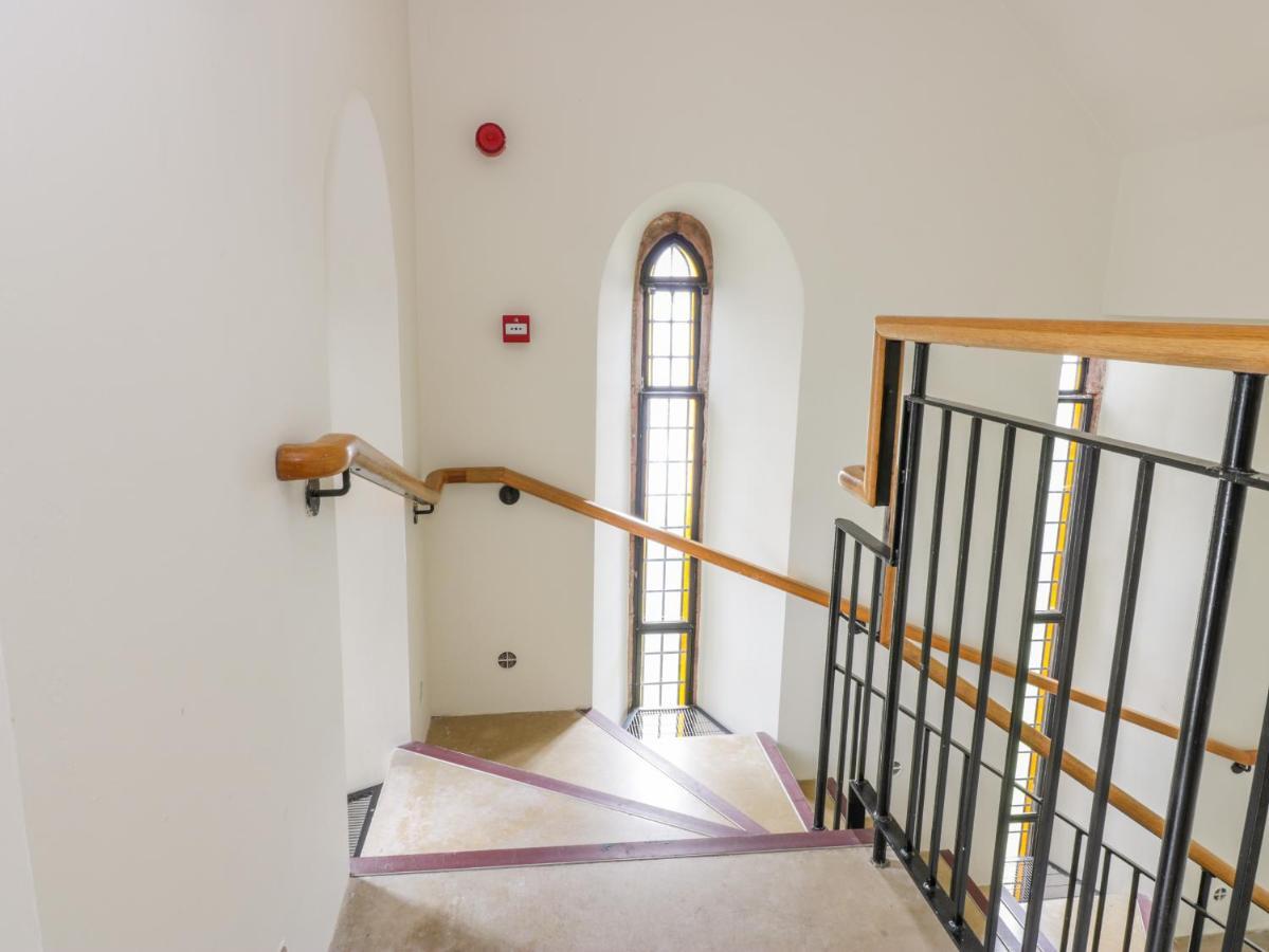 Penthouse St Mary'S Church 莫法特 外观 照片
